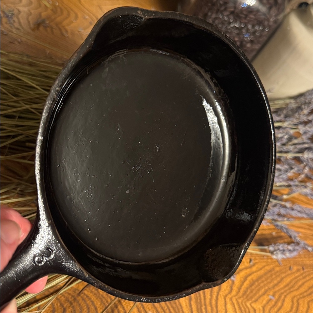 Vintage Mid century 6.5 inch Black Cast Iron Skillet # 3 - Picture 5 of 5